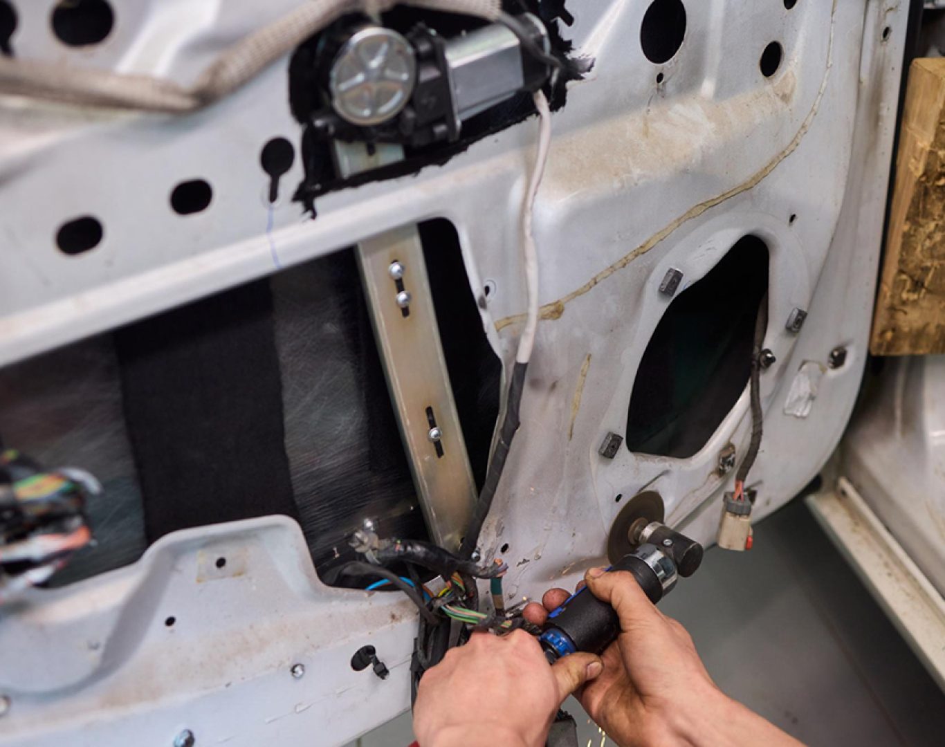 Frame Repair Near Me
